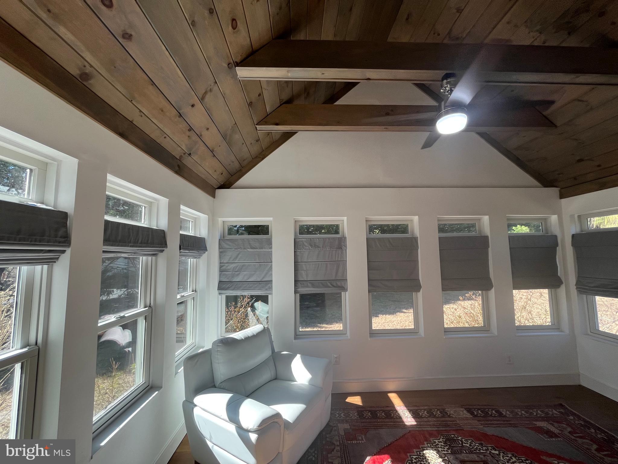 ROLLING MEADOWS - Residential