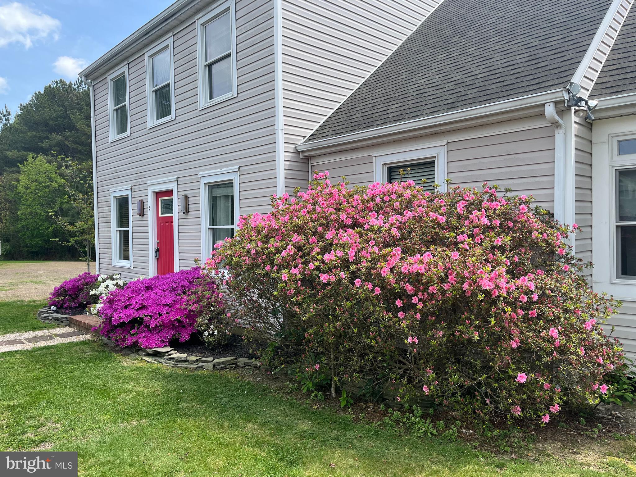 ROLLING MEADOWS - Residential