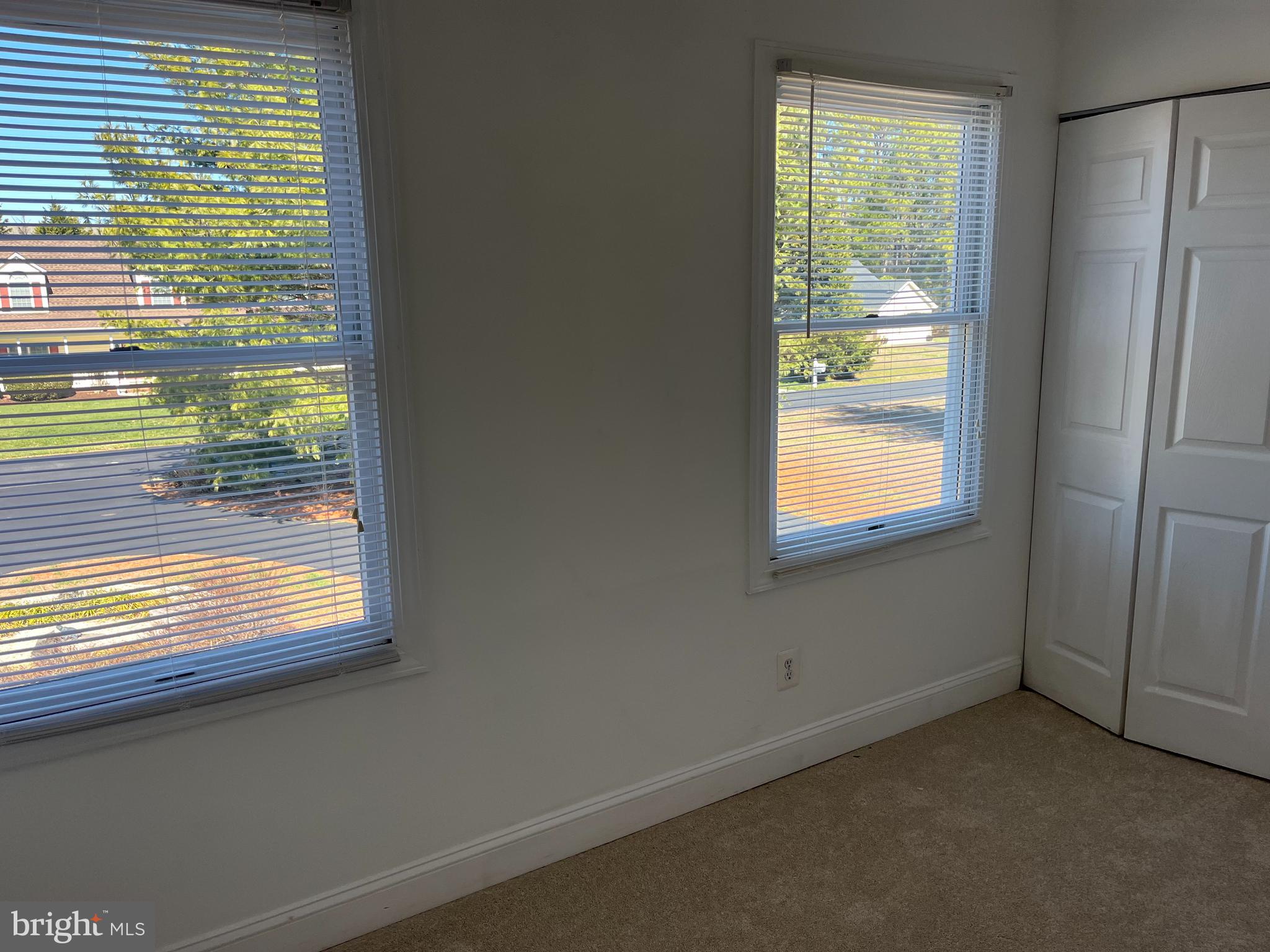 ROLLING MEADOWS - Residential