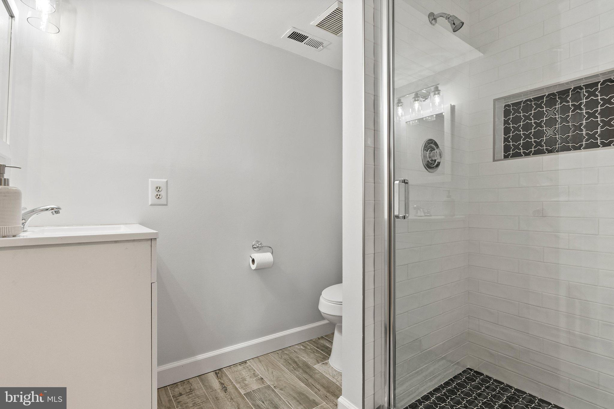 FRANKLIN GLEN - Residential