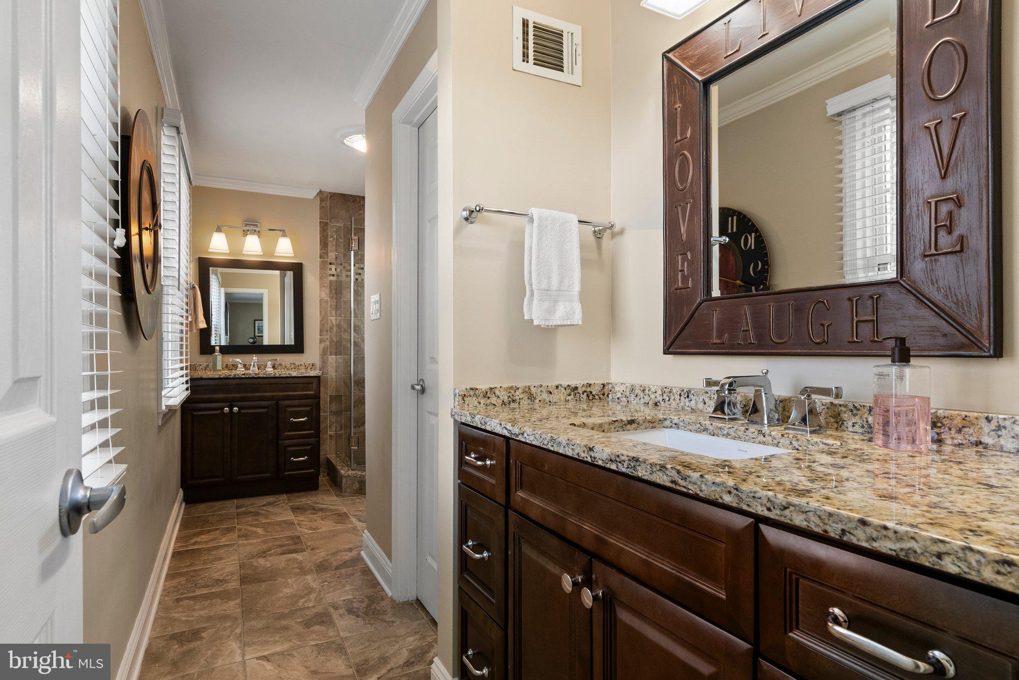 FRANKLIN GLEN - Residential