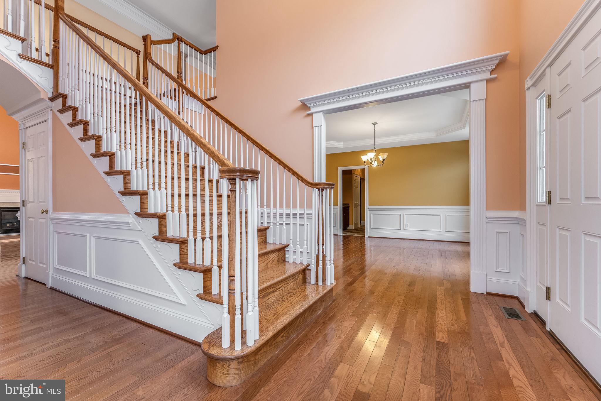 UPPER MOUNTAIN ESTS - Residential