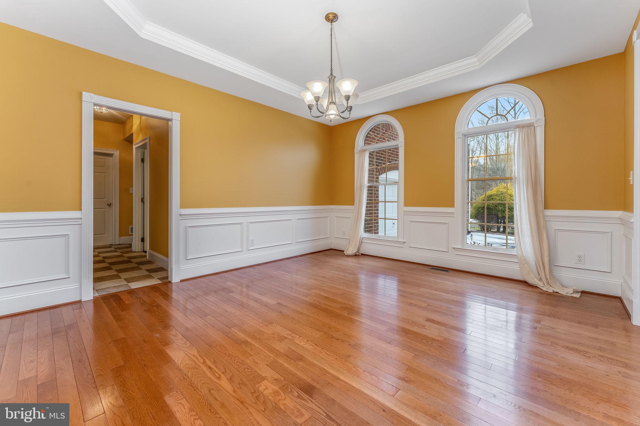 UPPER MOUNTAIN ESTS - Residential