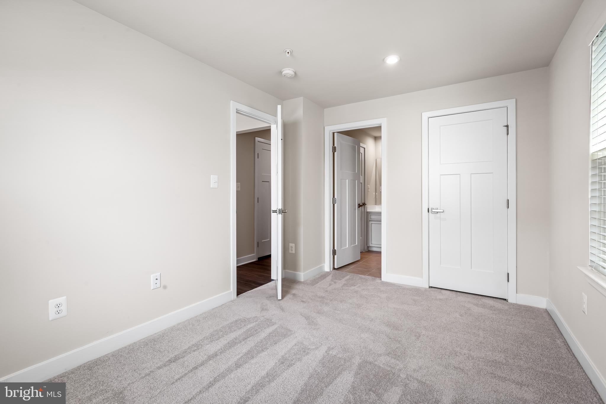 GREENLEIGH AT CROSSROADS - Residential