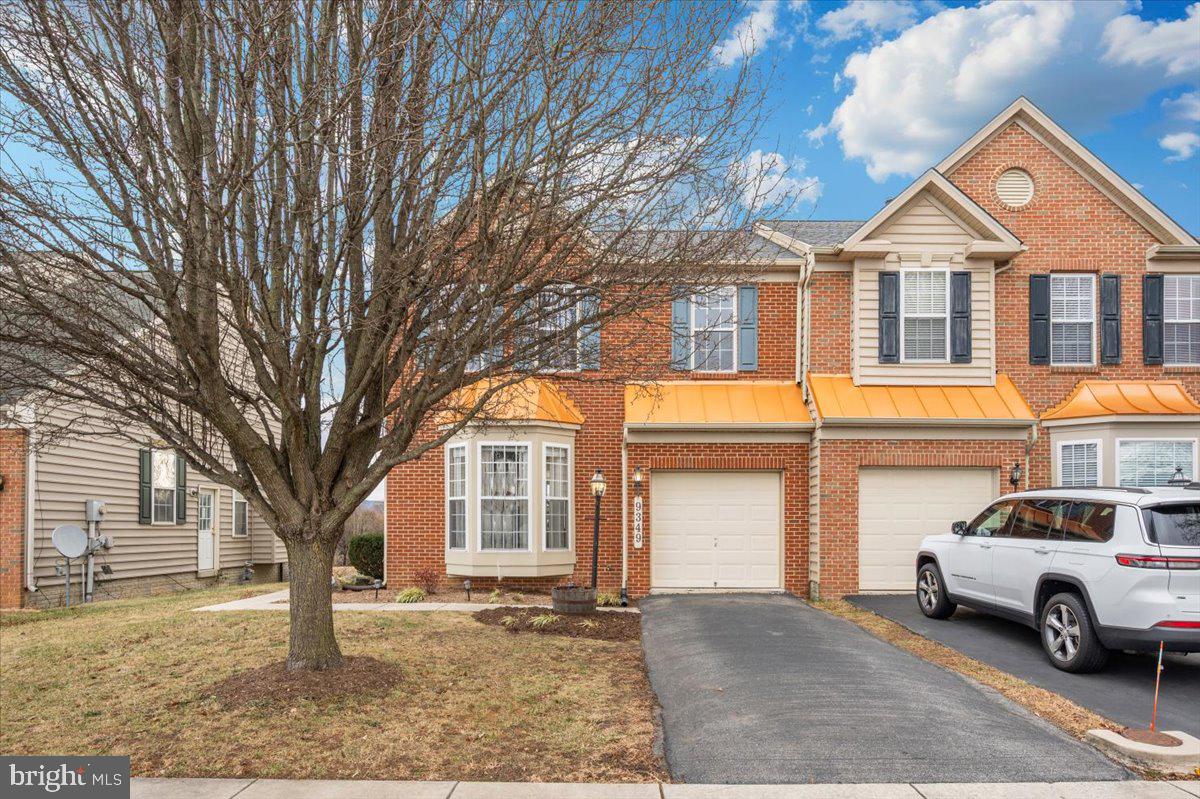 WEST FIELDS - Residential