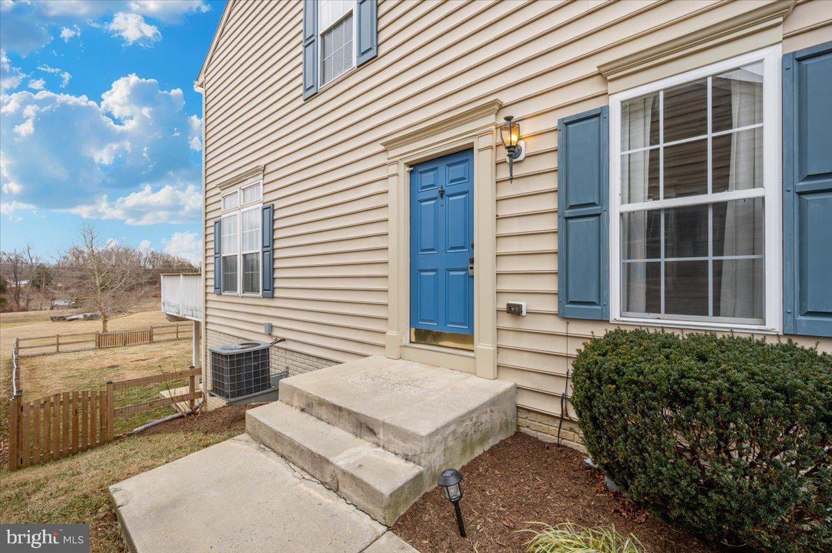 WEST FIELDS - Residential