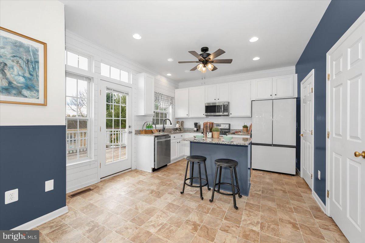 WEST FIELDS - Residential