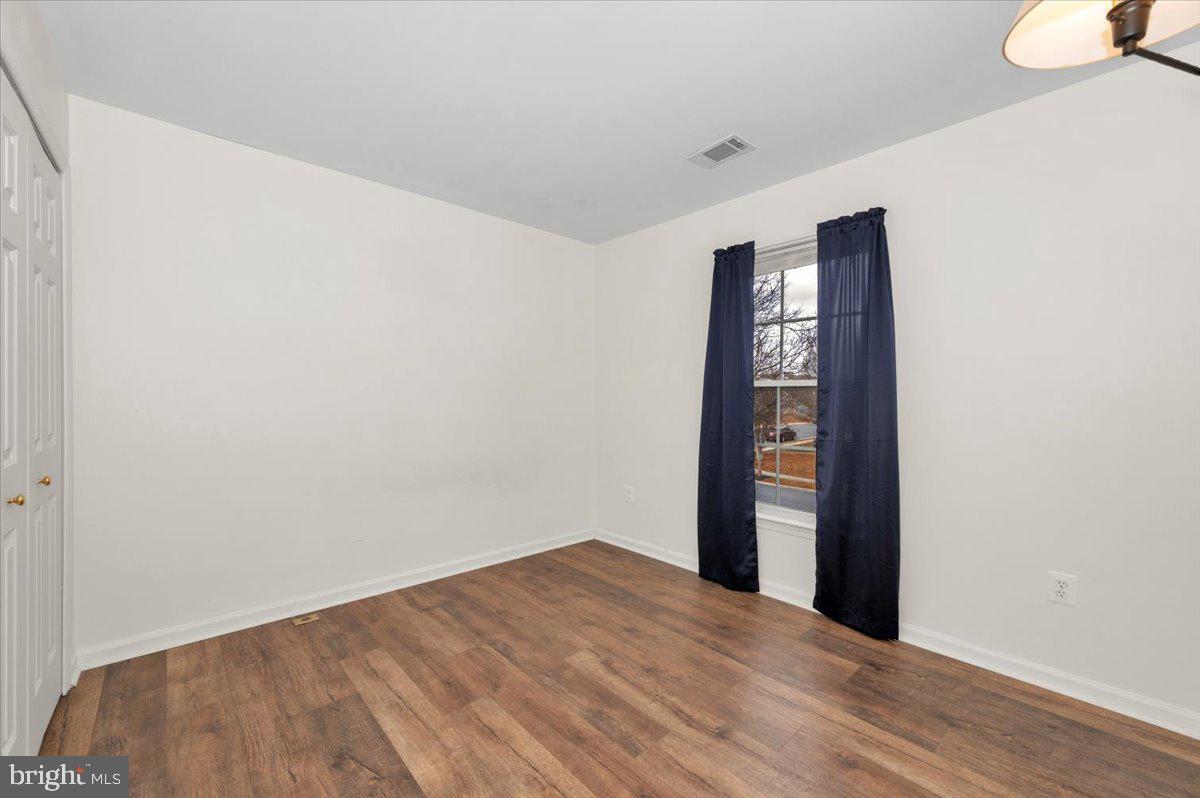 WEST FIELDS - Residential