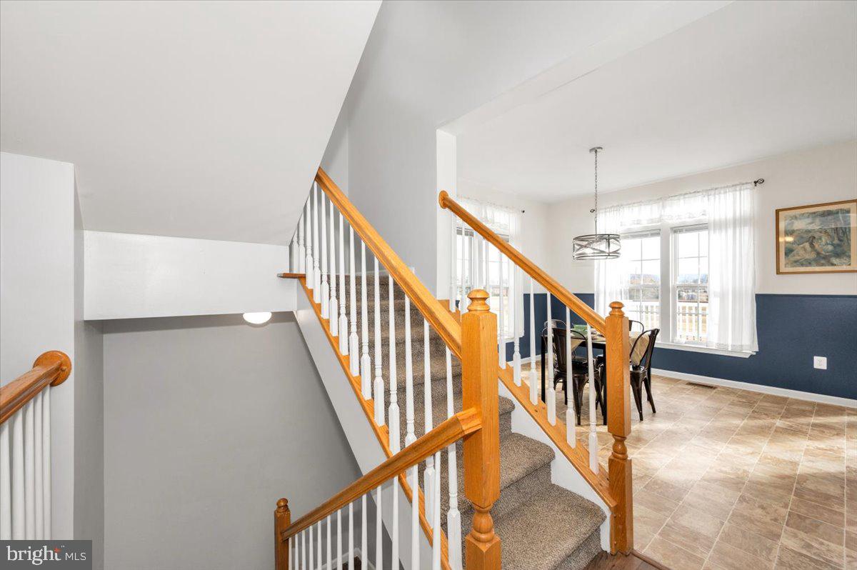 WEST FIELDS - Residential