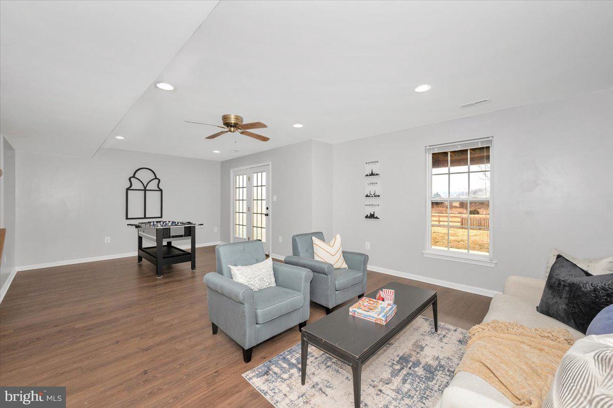 WEST FIELDS - Residential