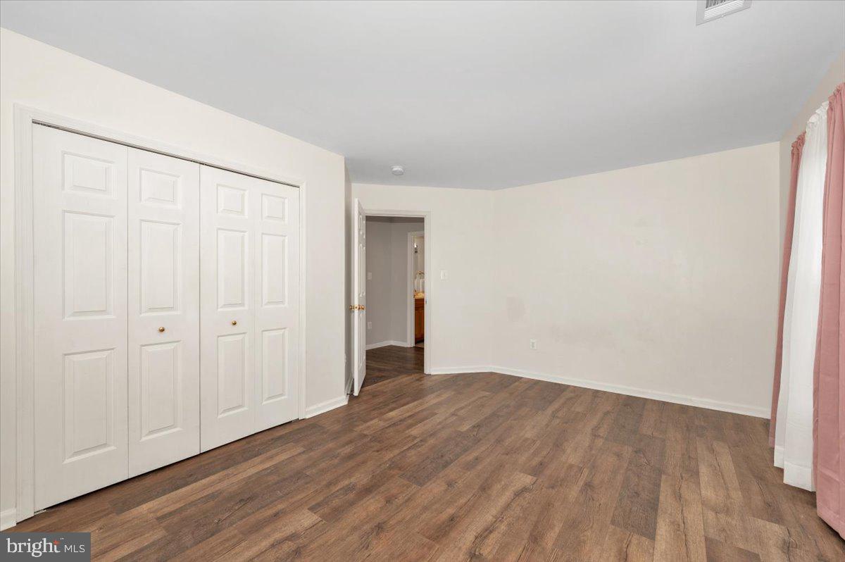 WEST FIELDS - Residential