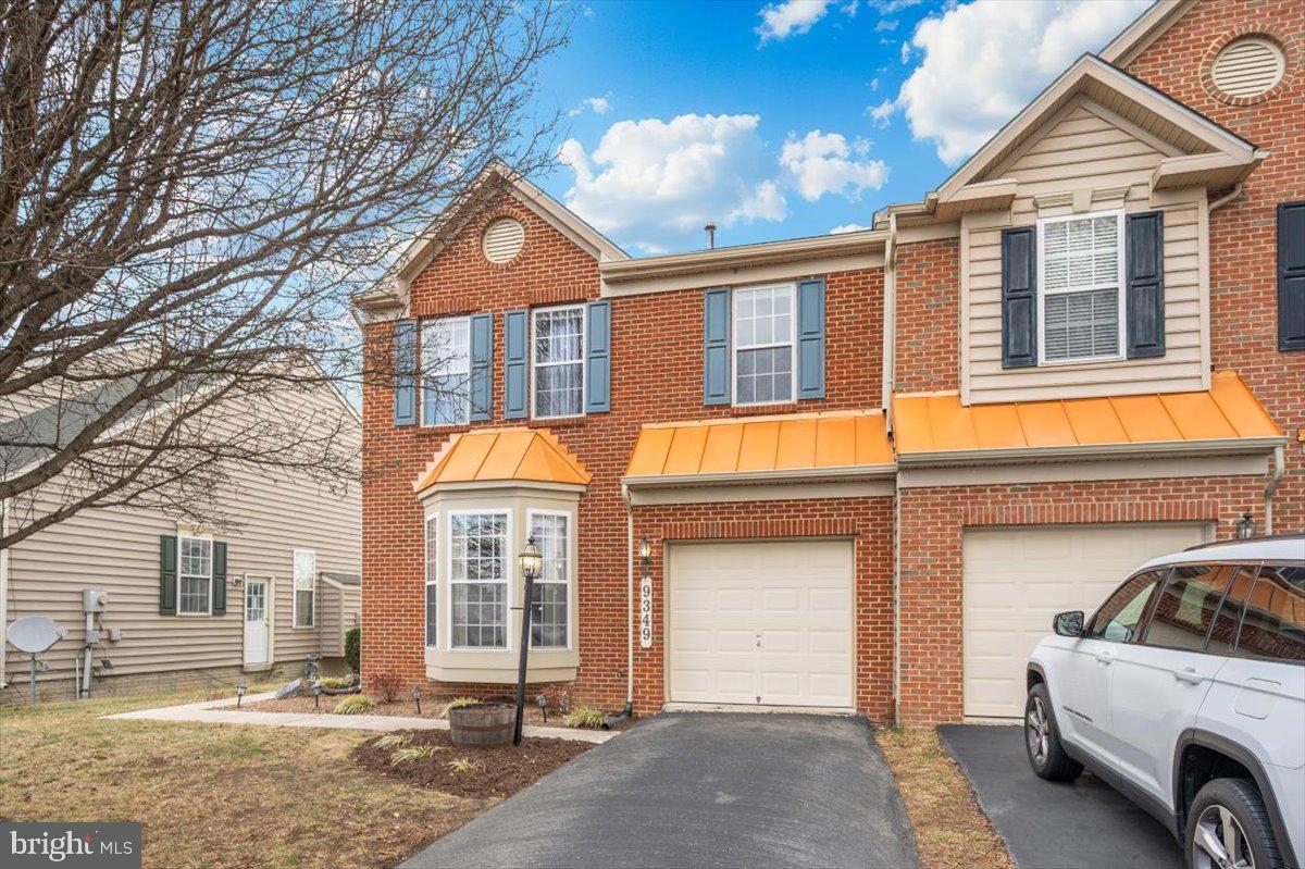 WEST FIELDS - Residential