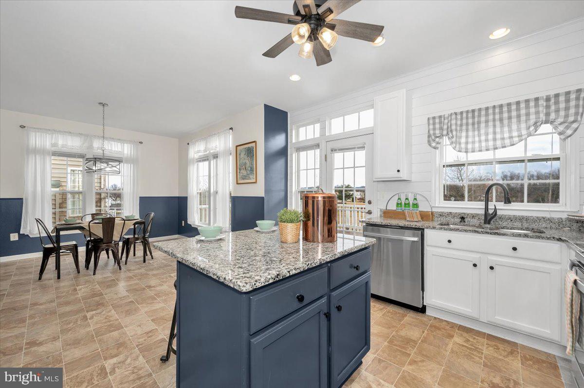 WEST FIELDS - Residential