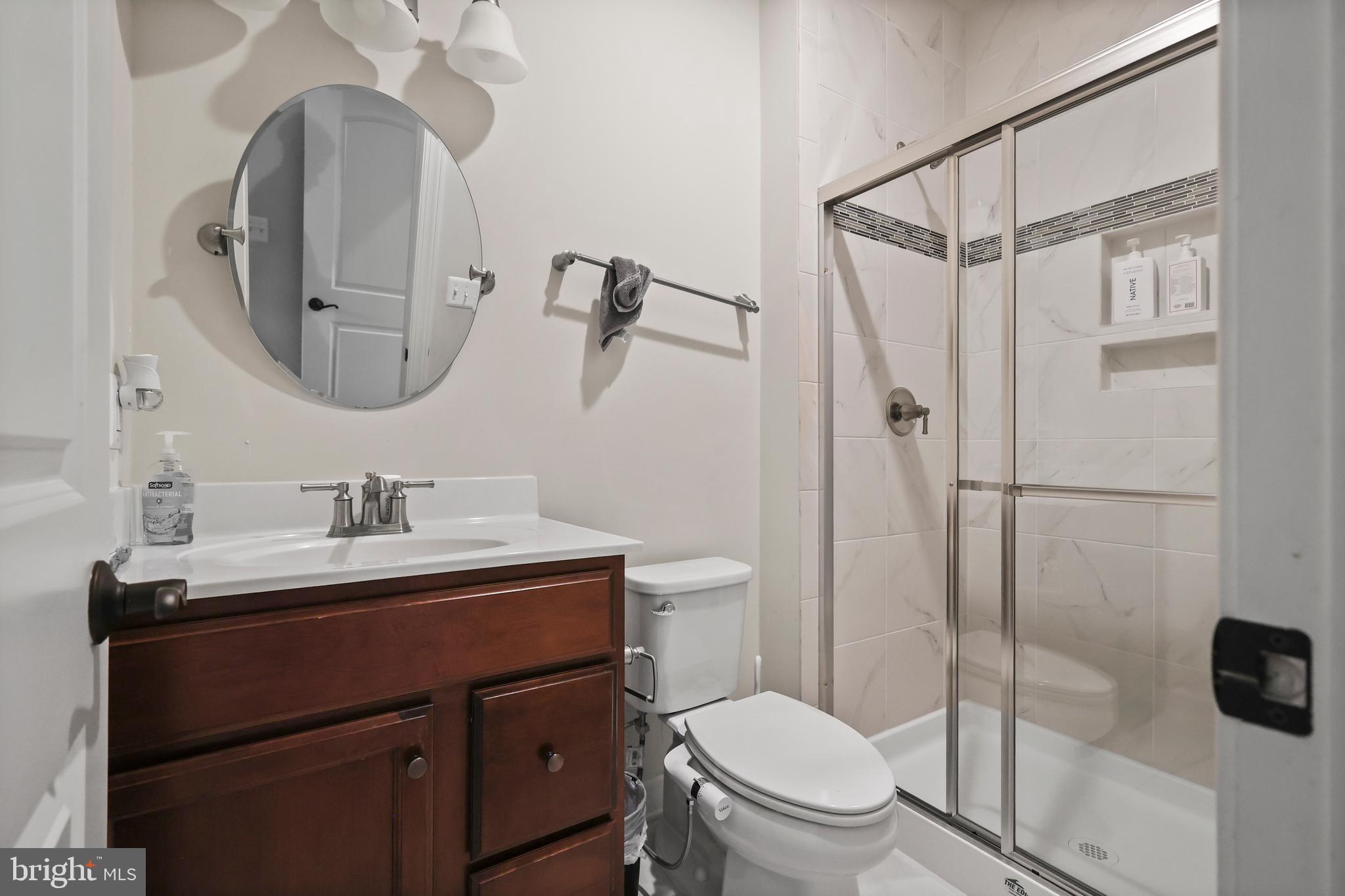 WOLF TRAP GREEN - Residential Lease