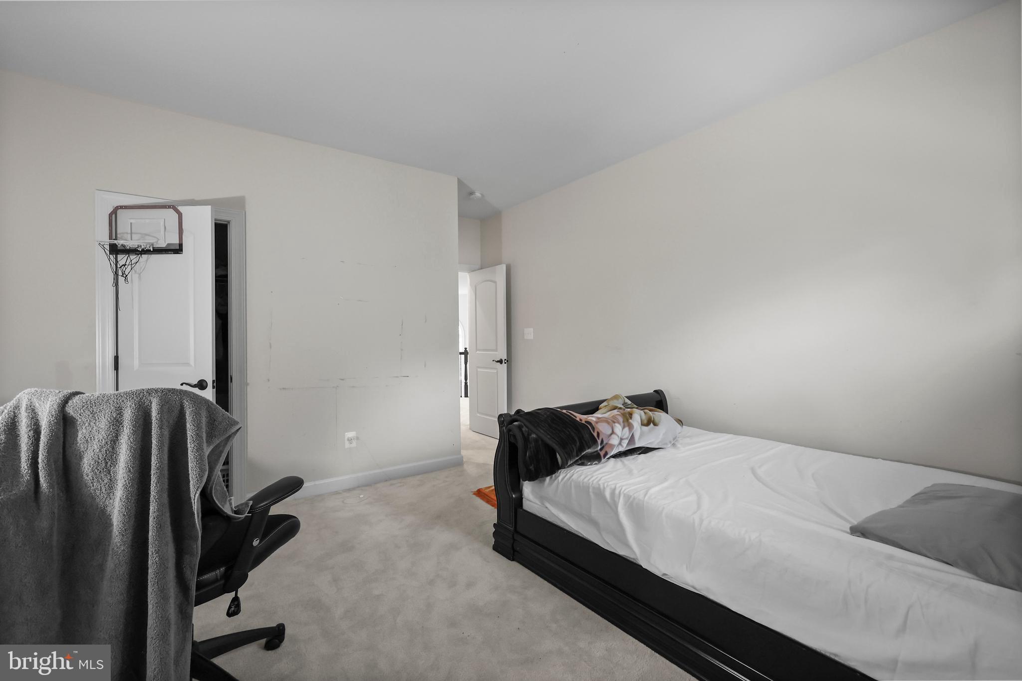 WOLF TRAP GREEN - Residential Lease