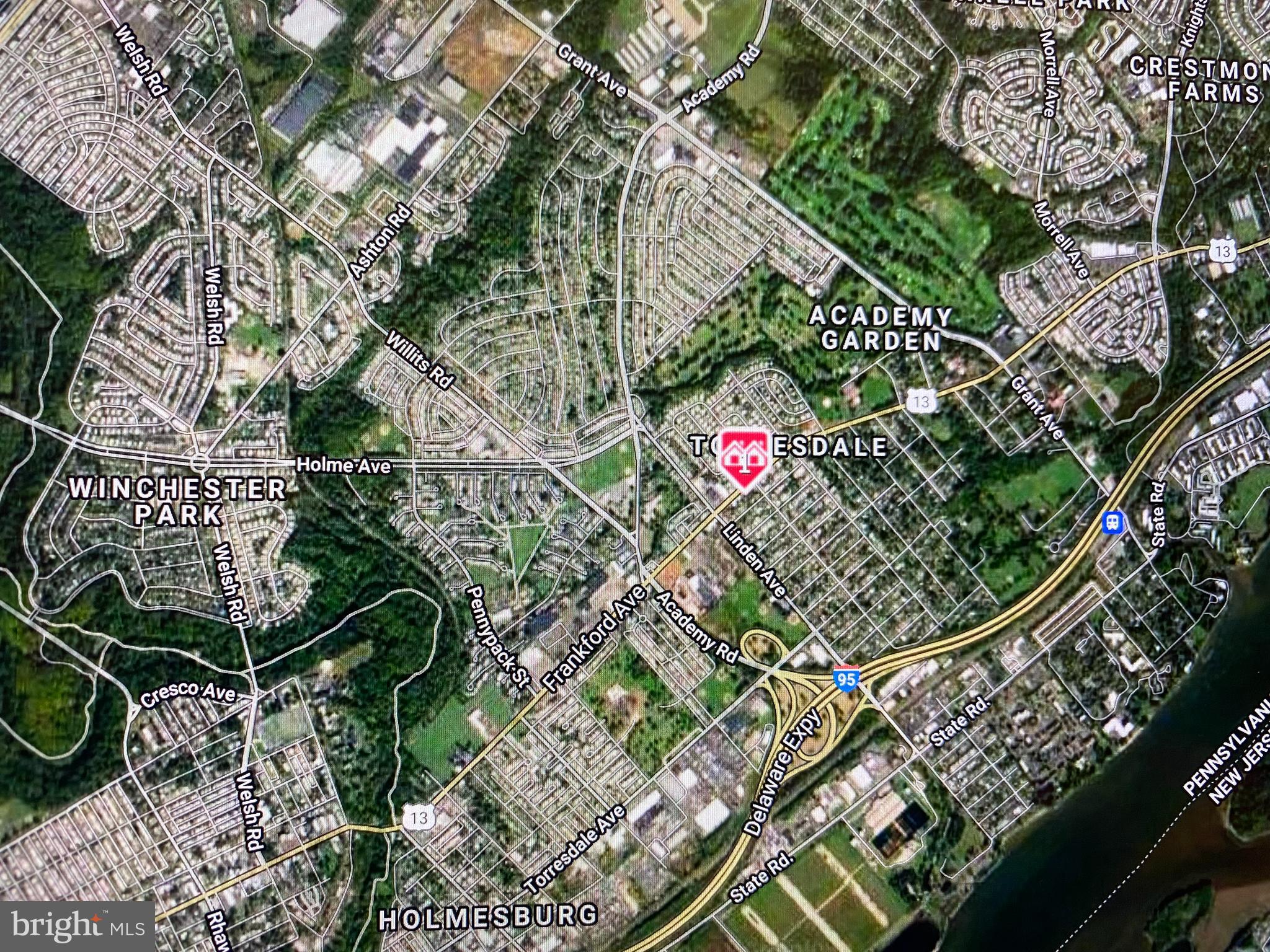 TORRESDALE - Commercial Sale