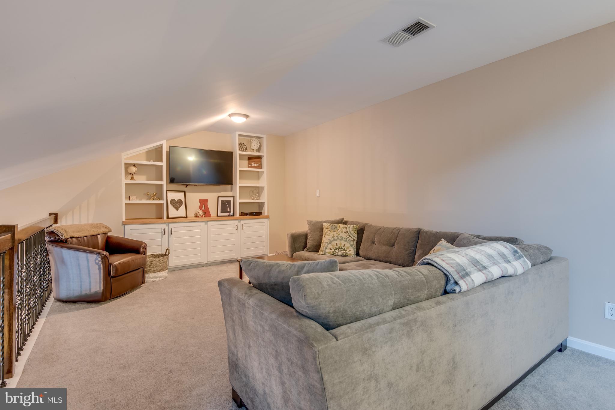 ADMIRAL REACH AT HARBOUR GATES - Residential