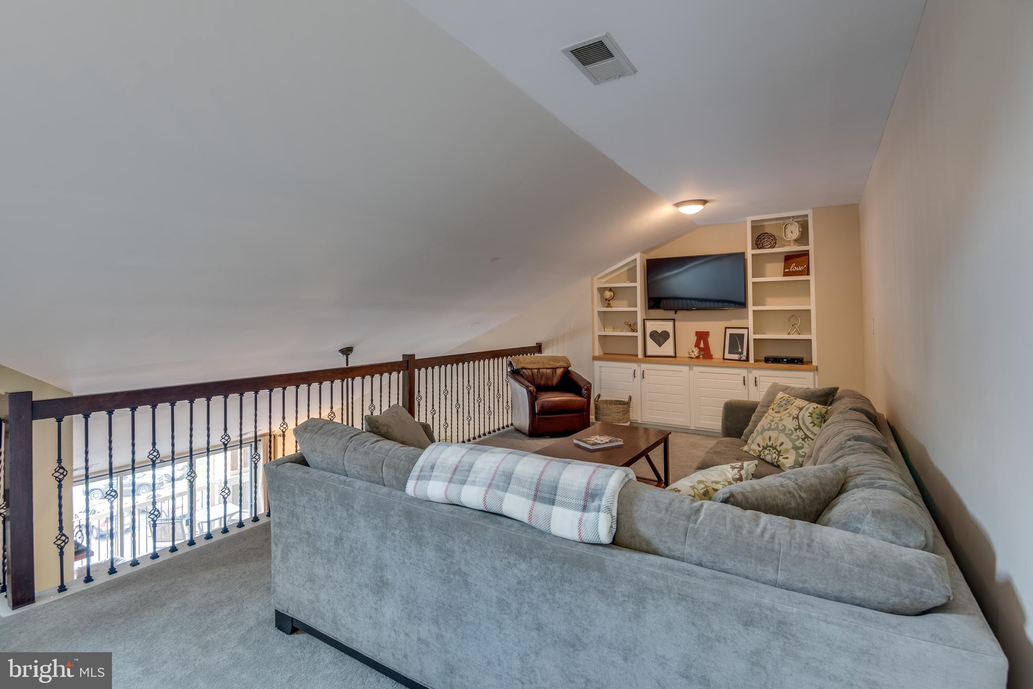 ADMIRAL REACH AT HARBOUR GATES - Residential