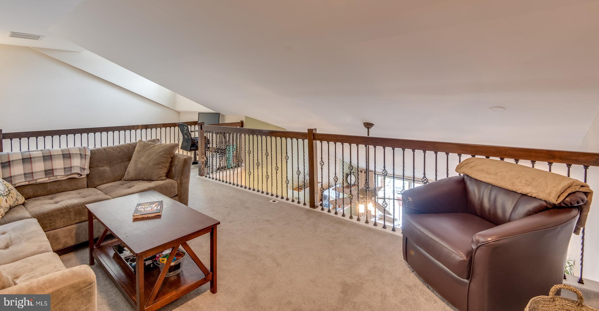 ADMIRAL REACH AT HARBOUR GATES - Residential