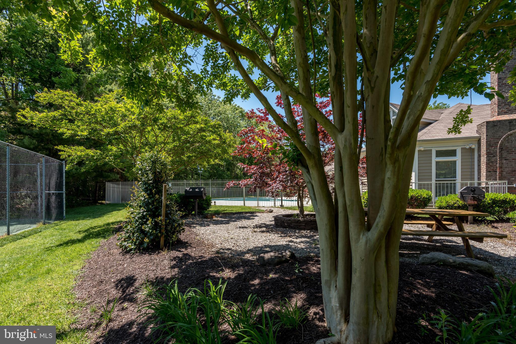 ADMIRAL REACH AT HARBOUR GATES - Residential