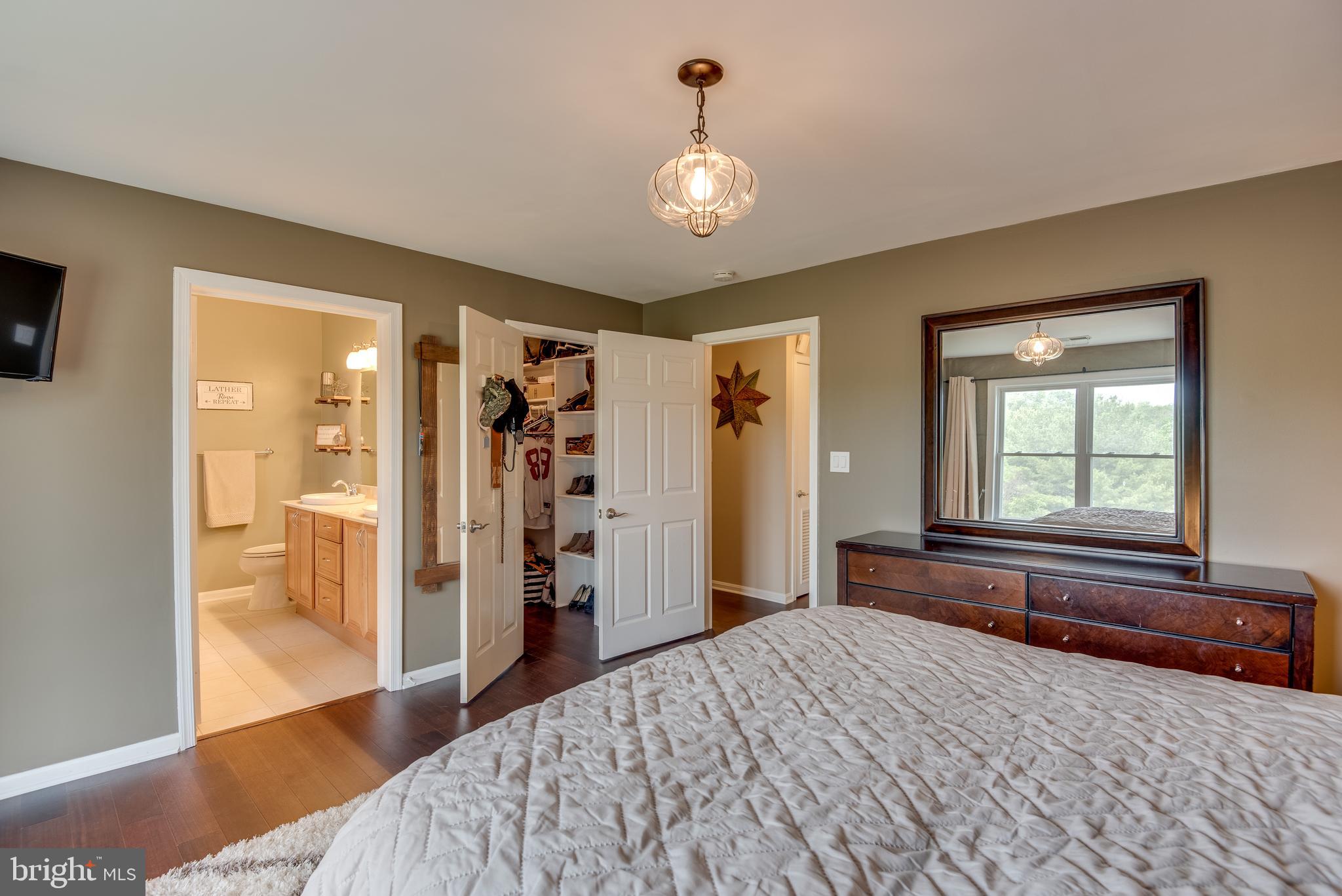 ADMIRAL REACH AT HARBOUR GATES - Residential