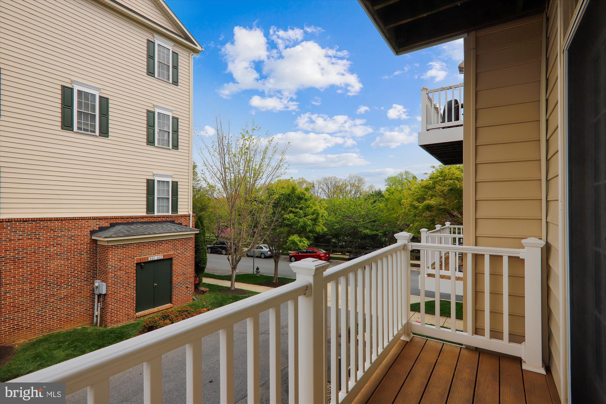 HIDDEN CREEK - Residential