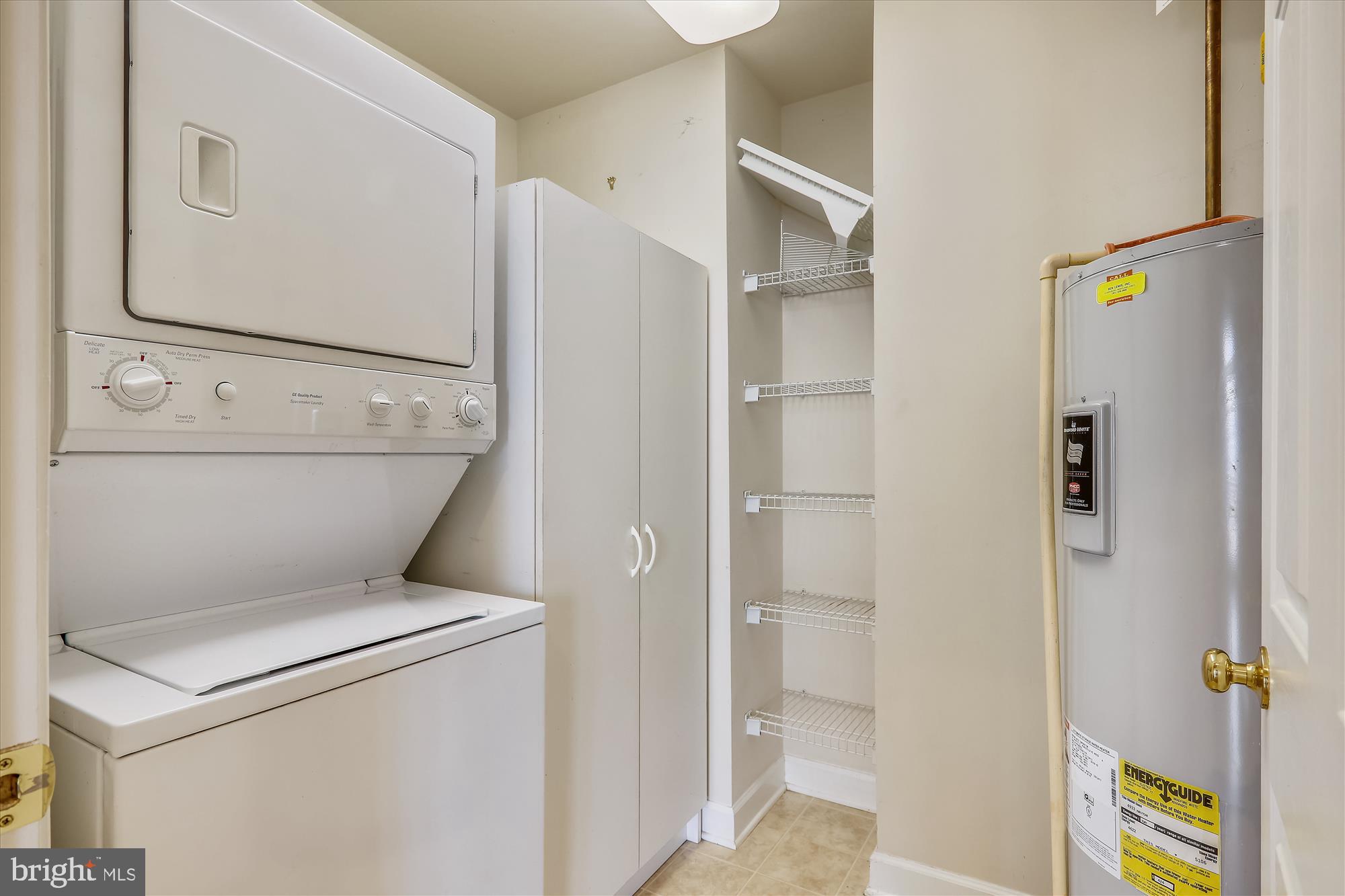 HIDDEN CREEK - Residential