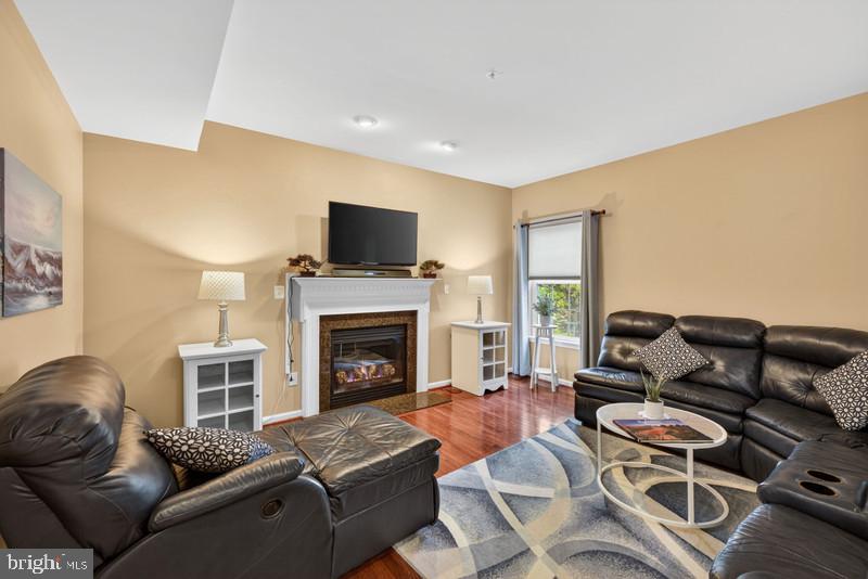 STERLING GLEN - Residential