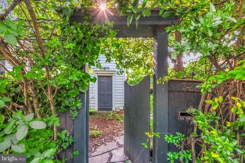 323 N PATRICK STREET ALEXANDRIA VA 22314