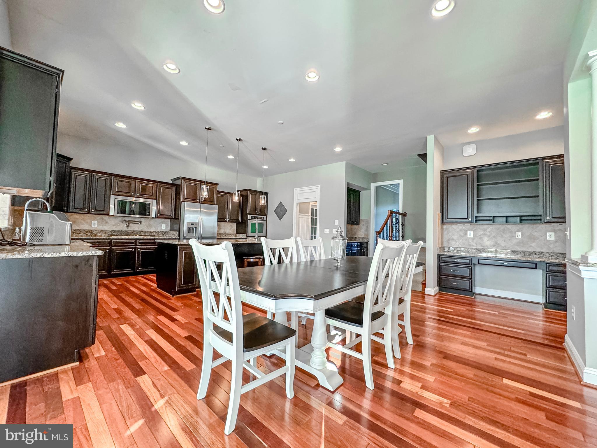 THE GLENS - Residential