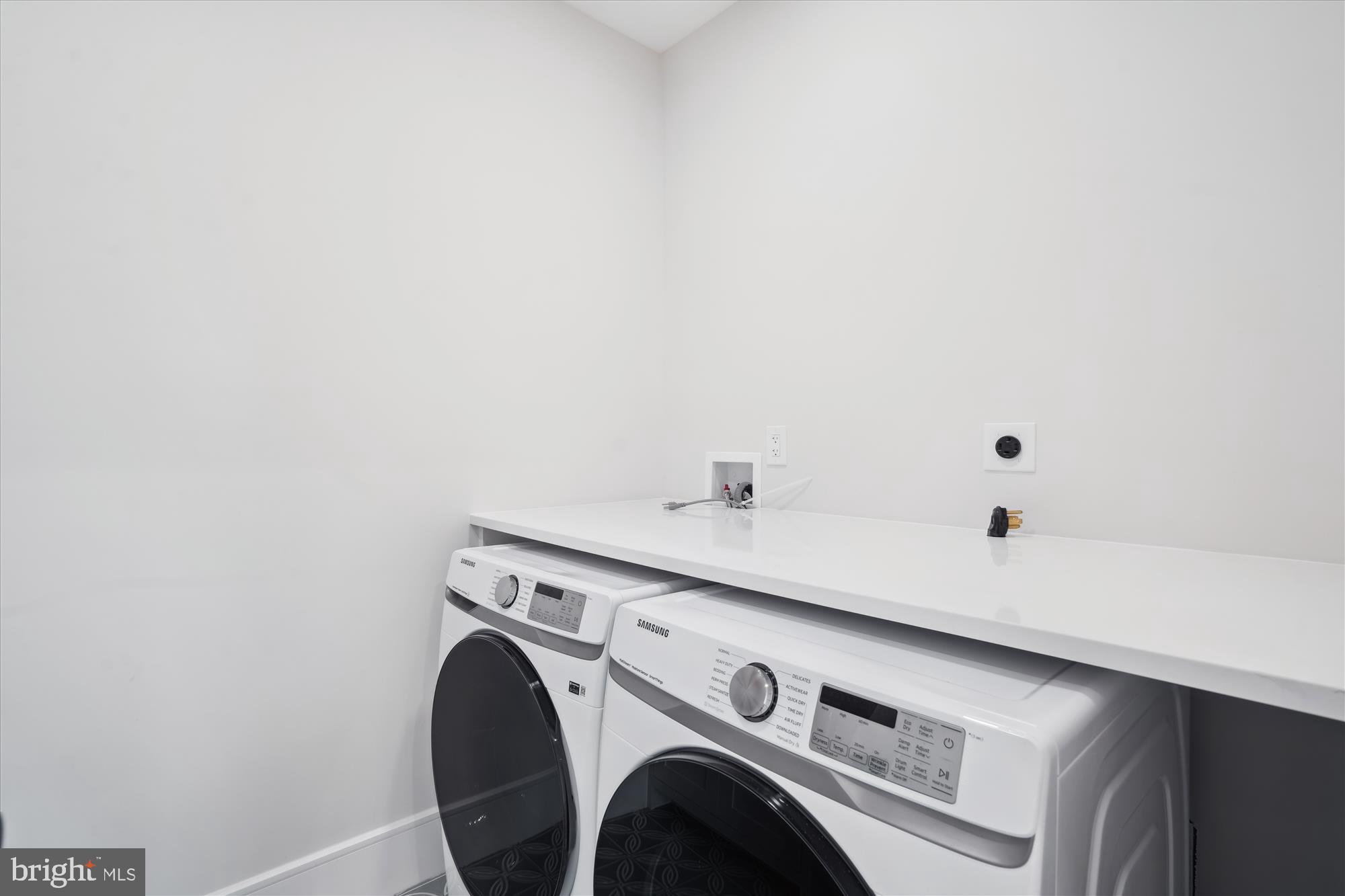 MERRIMACK PARK - Residential