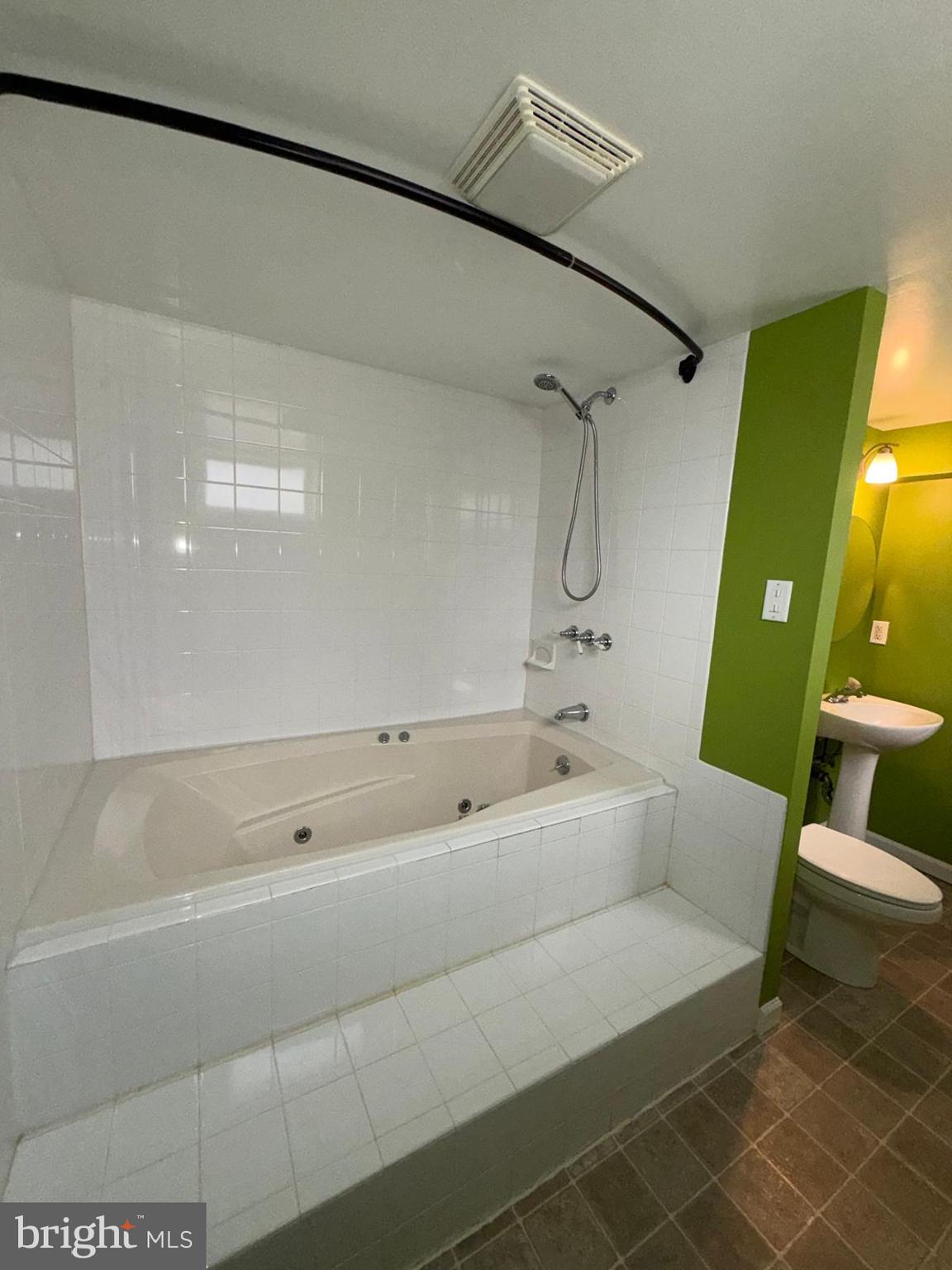 COVENTRY - Residential