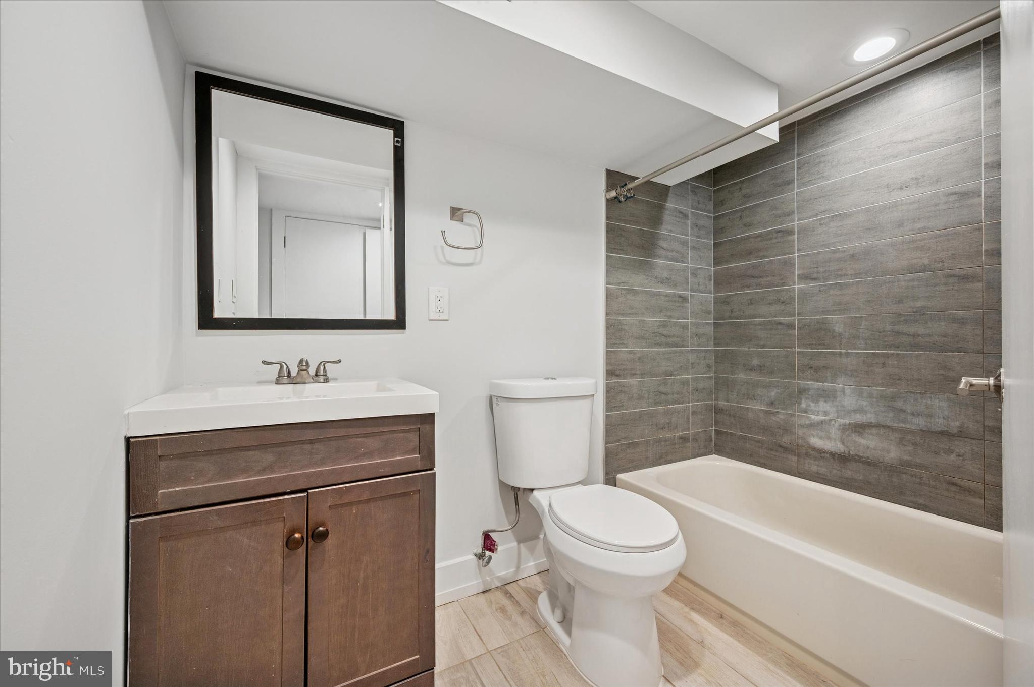 WEST PHILADELPHIA - Residential Lease