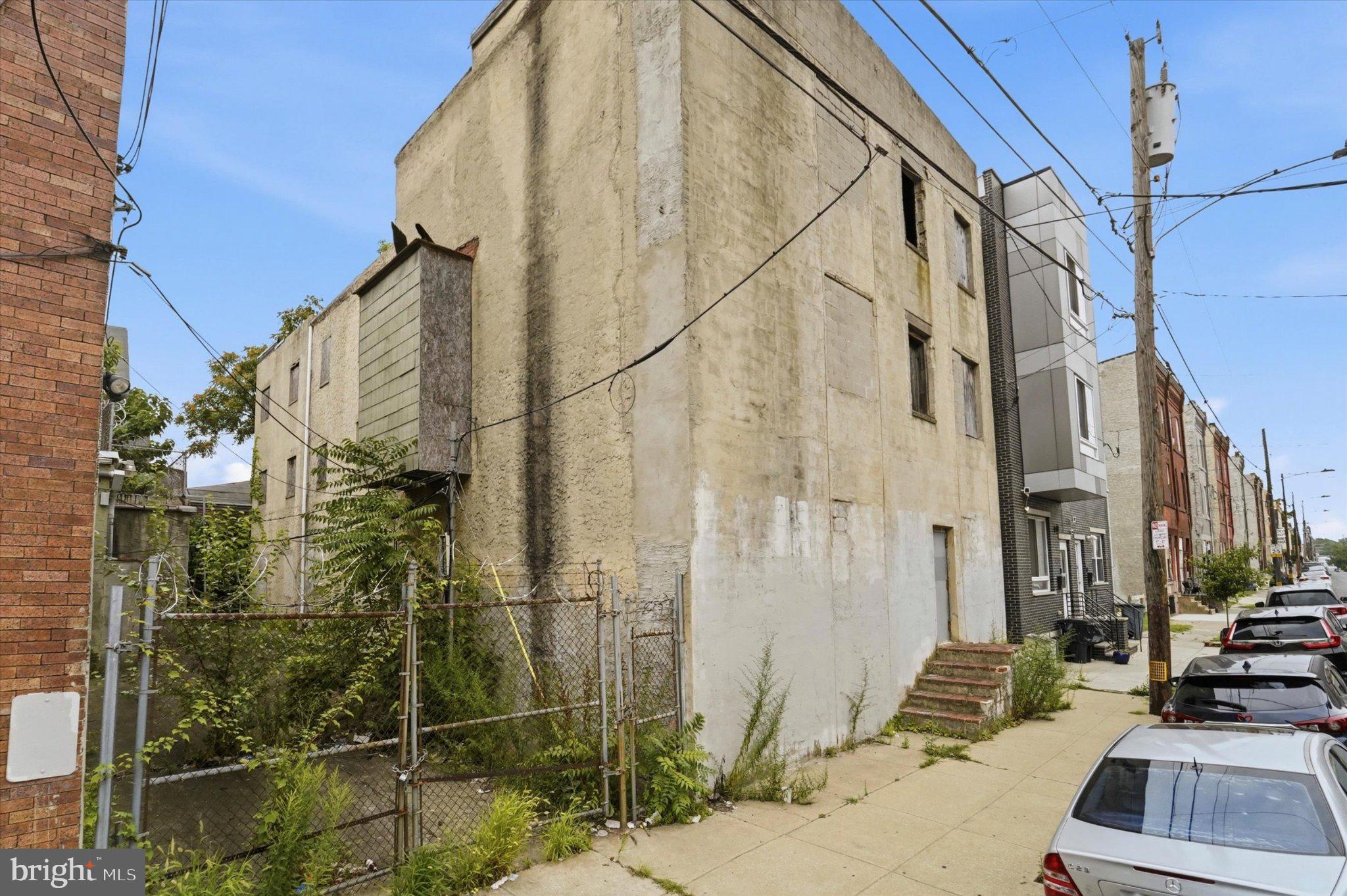 2114-16 N 21ST STREET