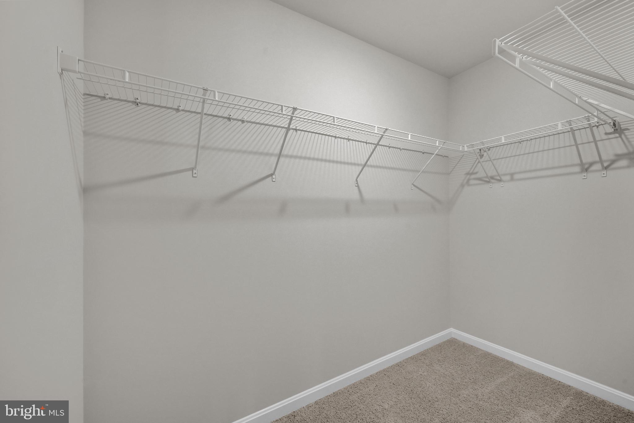 RED HILL - Residential