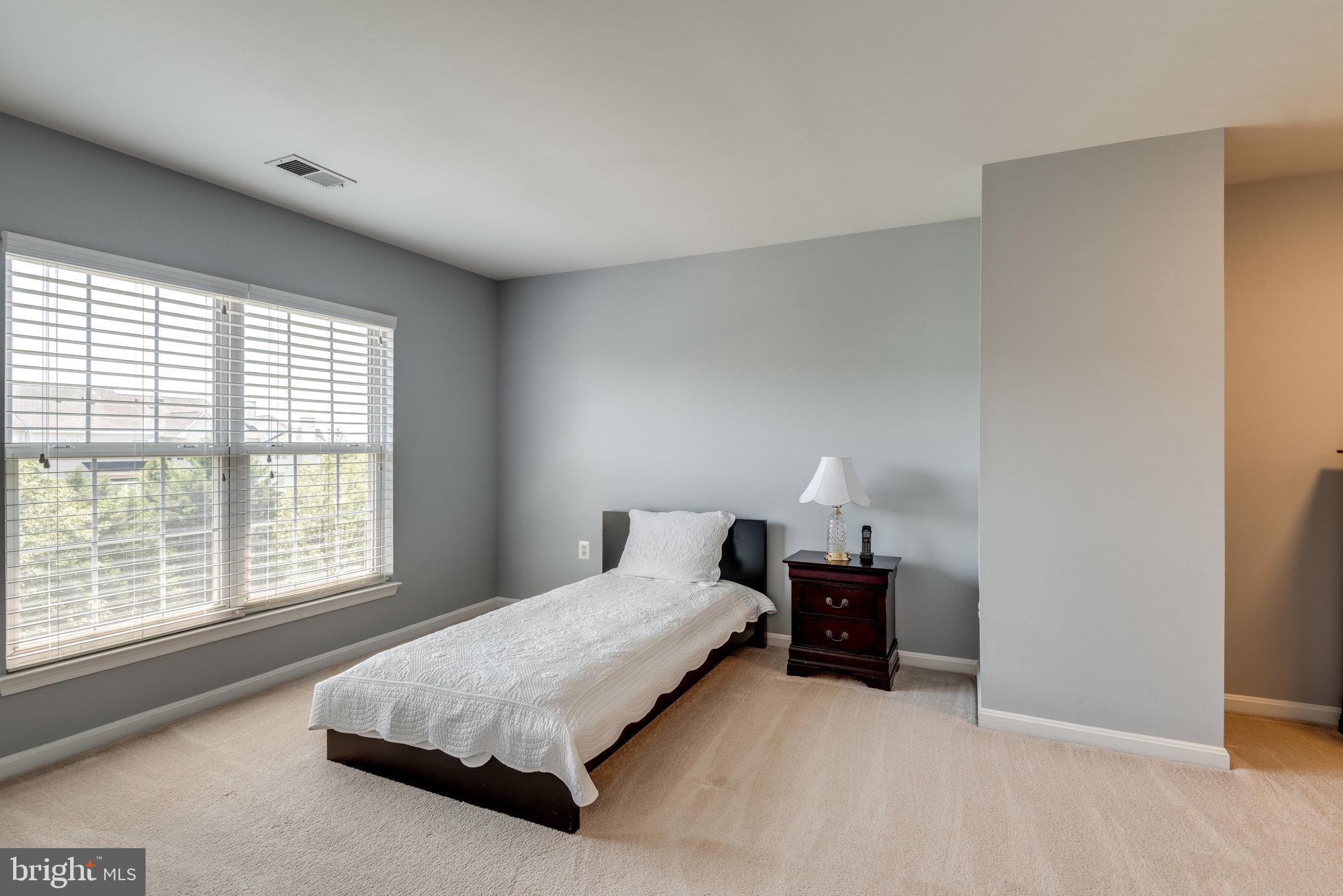 POTOMAC STATION - Residential