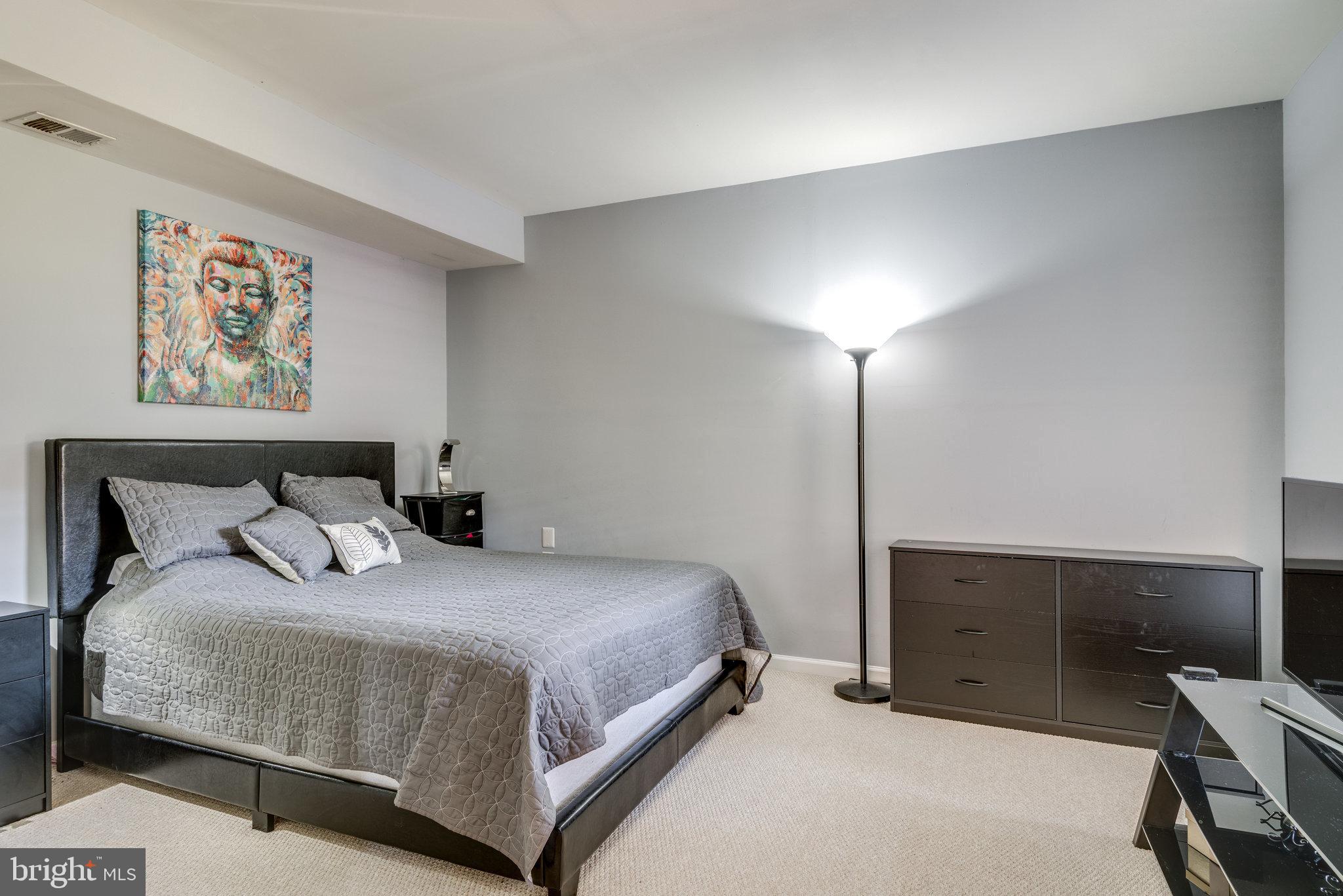 POTOMAC STATION - Residential