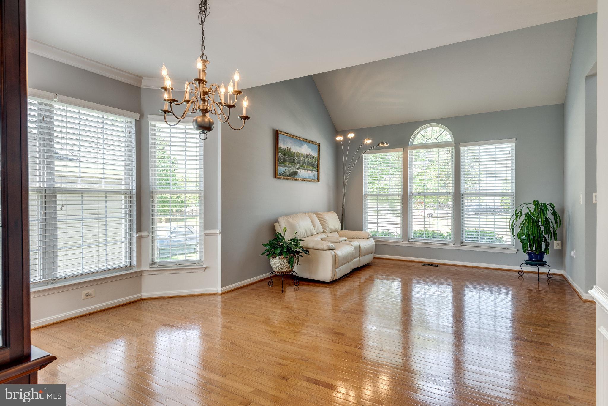 POTOMAC STATION - Residential