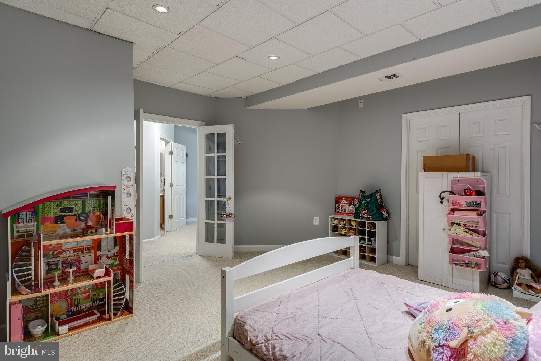 POTOMAC STATION - Residential