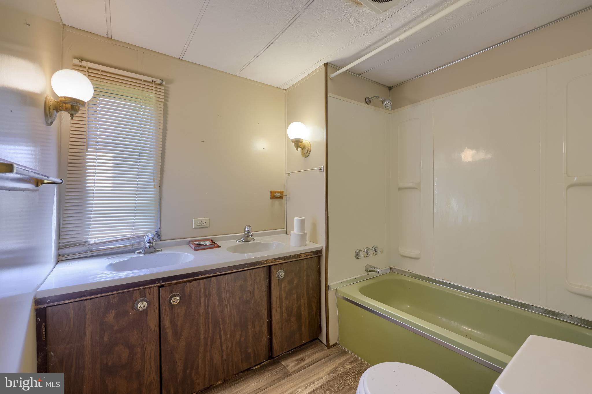 LOWER WINDSOR TWP - Residential