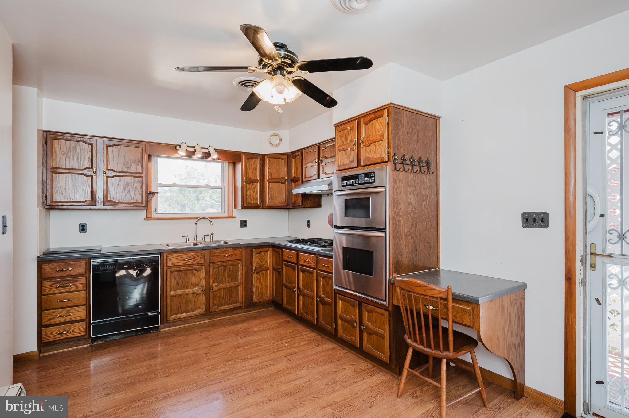 JARRETTSVILLE - Residential