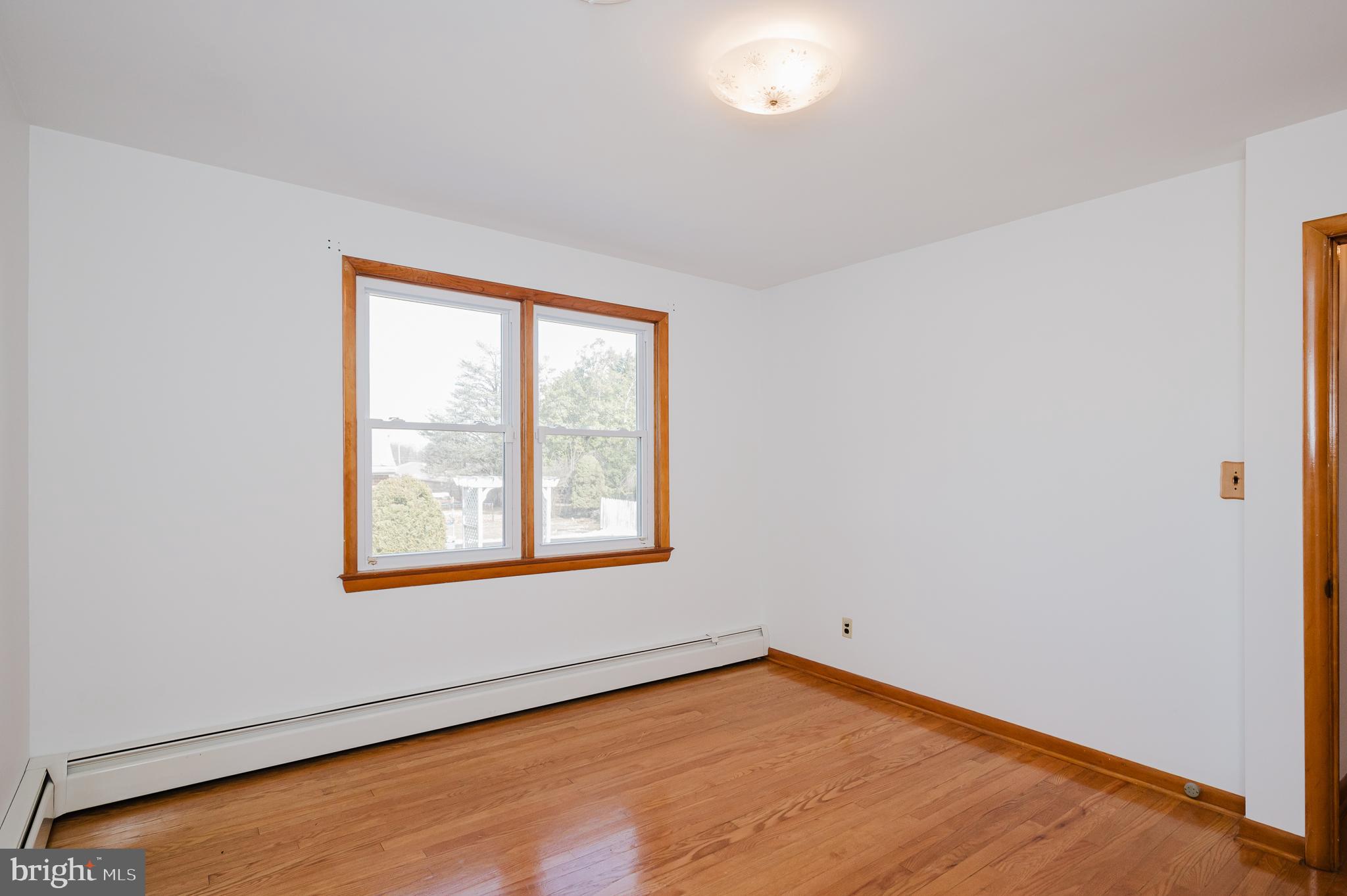 JARRETTSVILLE - Residential