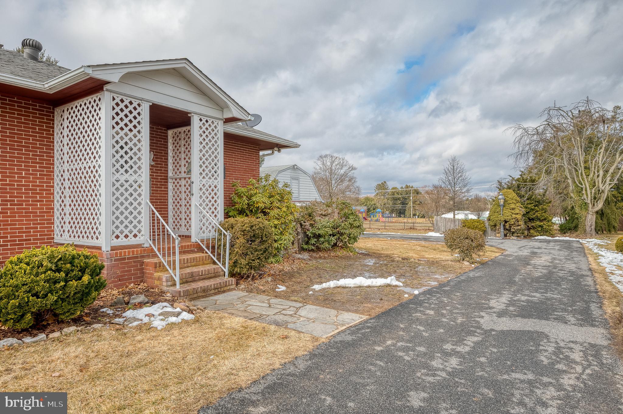 JARRETTSVILLE - Residential