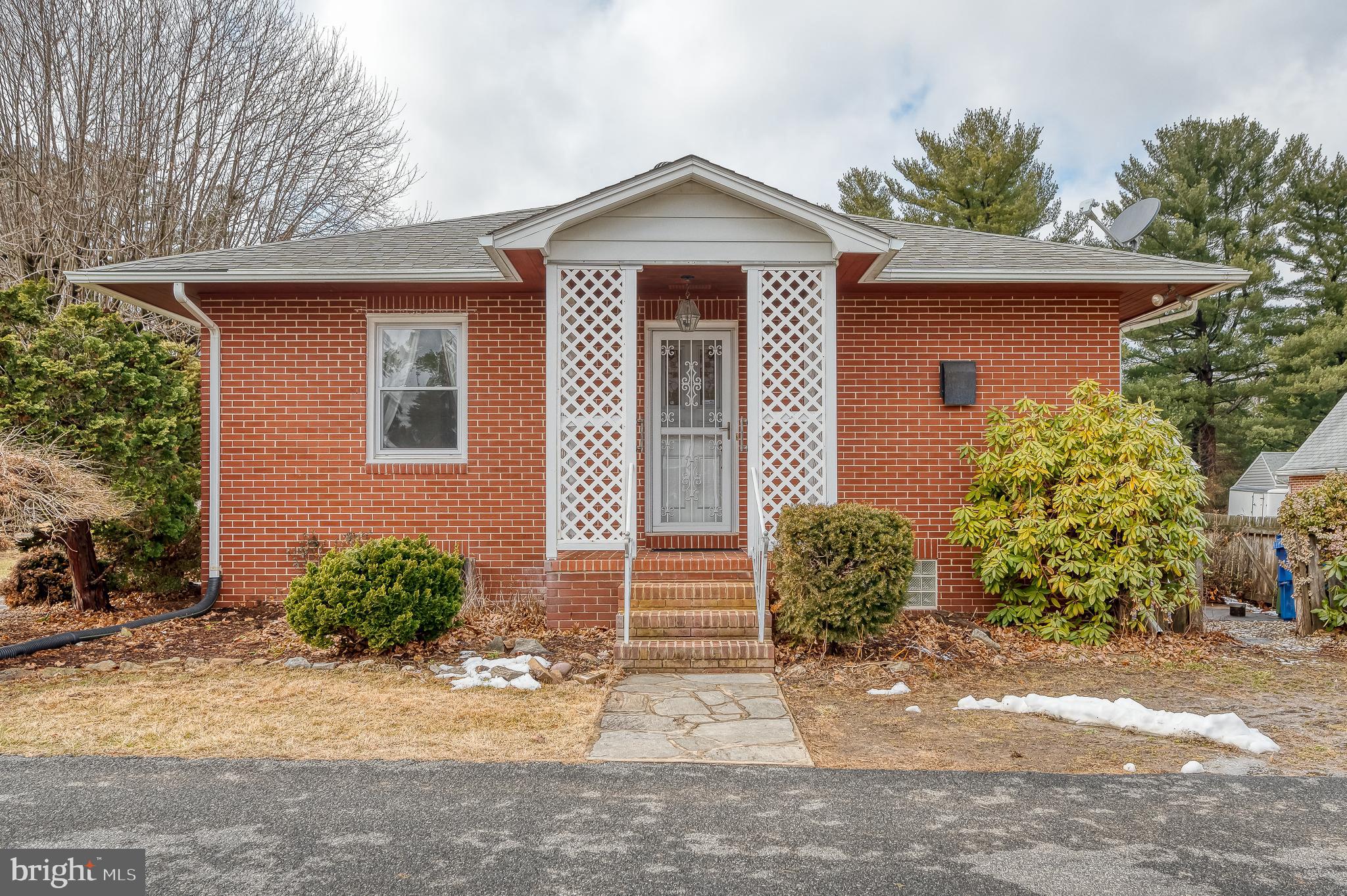 JARRETTSVILLE - Residential