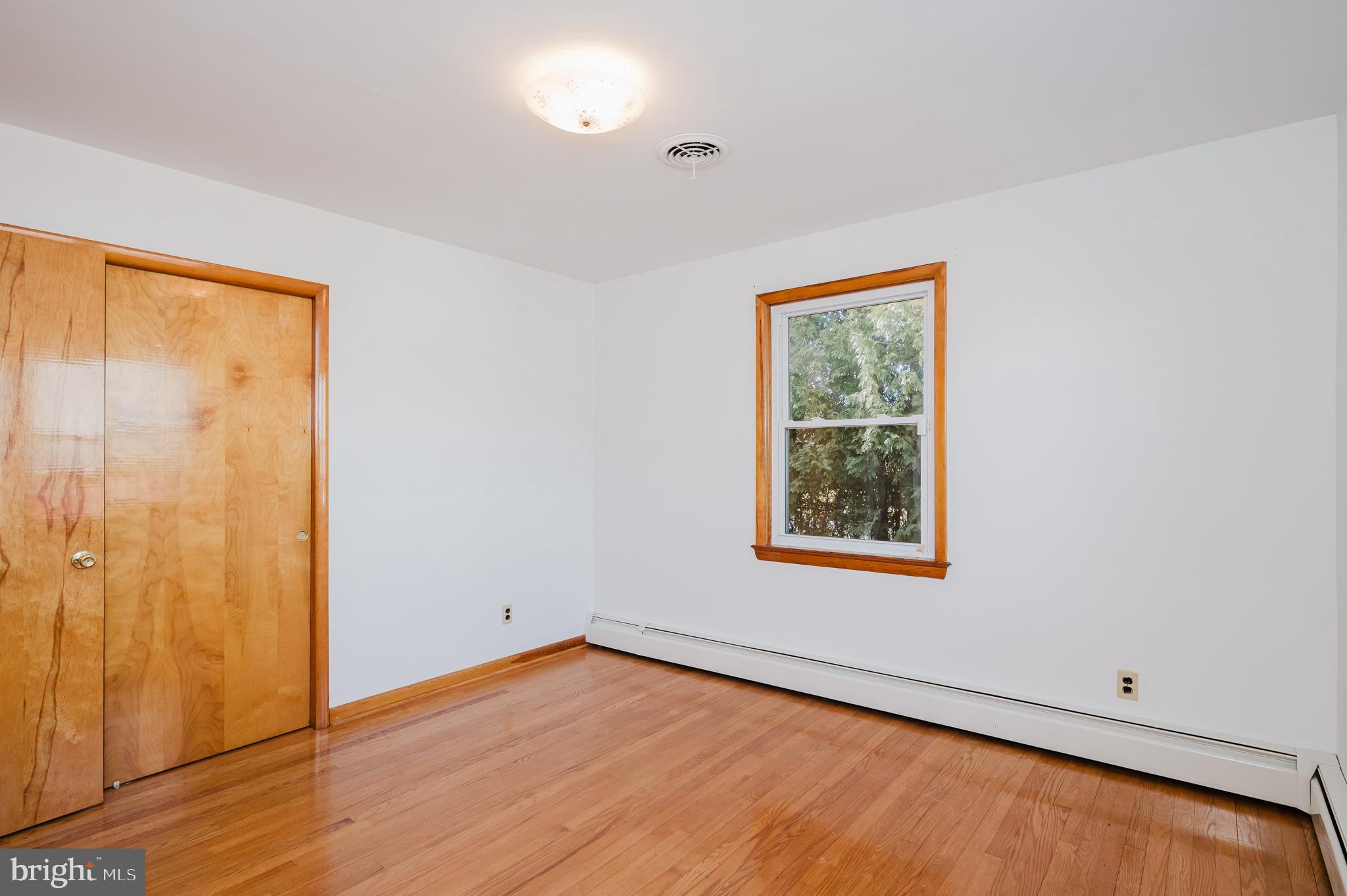 JARRETTSVILLE - Residential