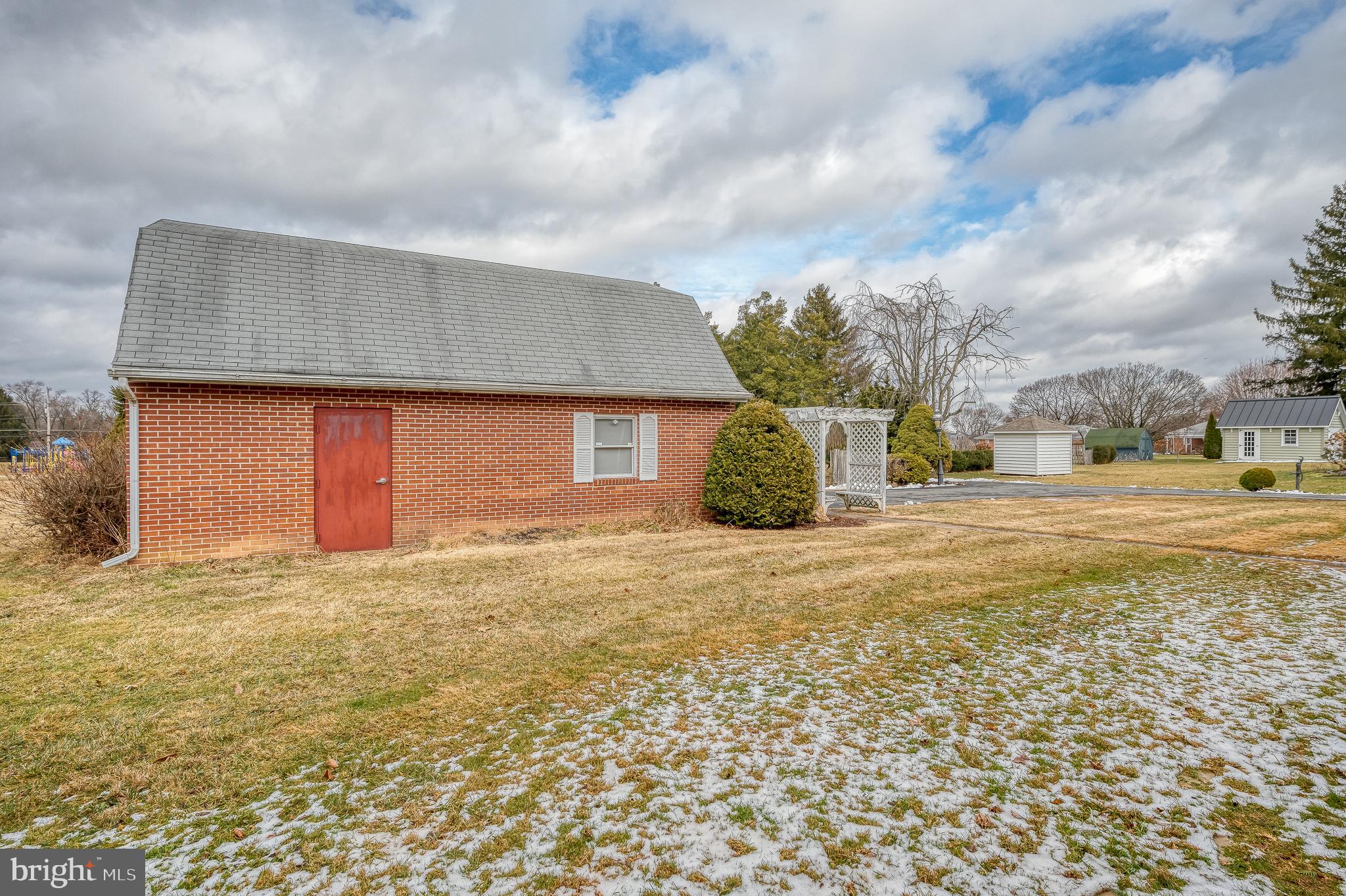 JARRETTSVILLE - Residential