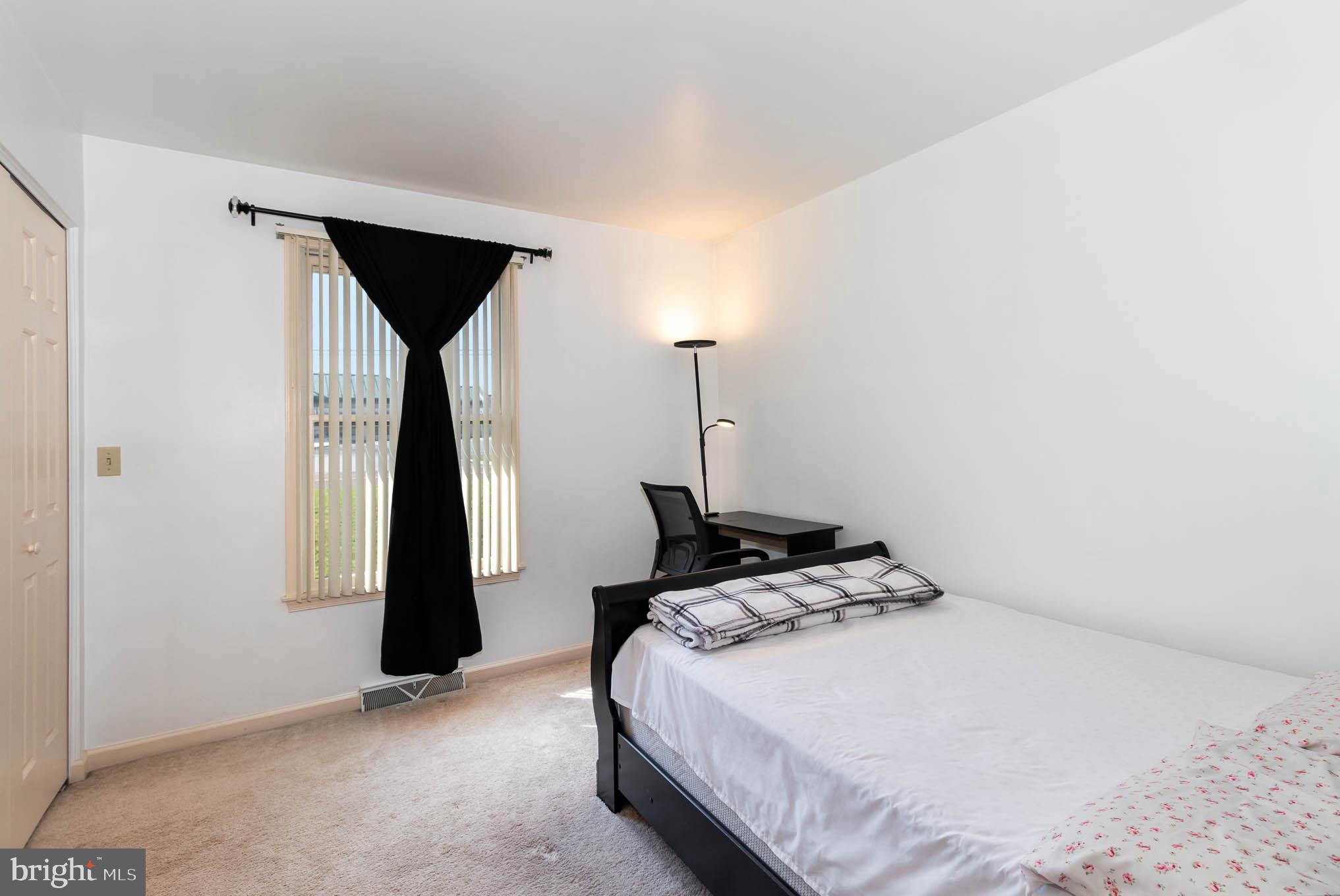 WOODRIDGE - Residential