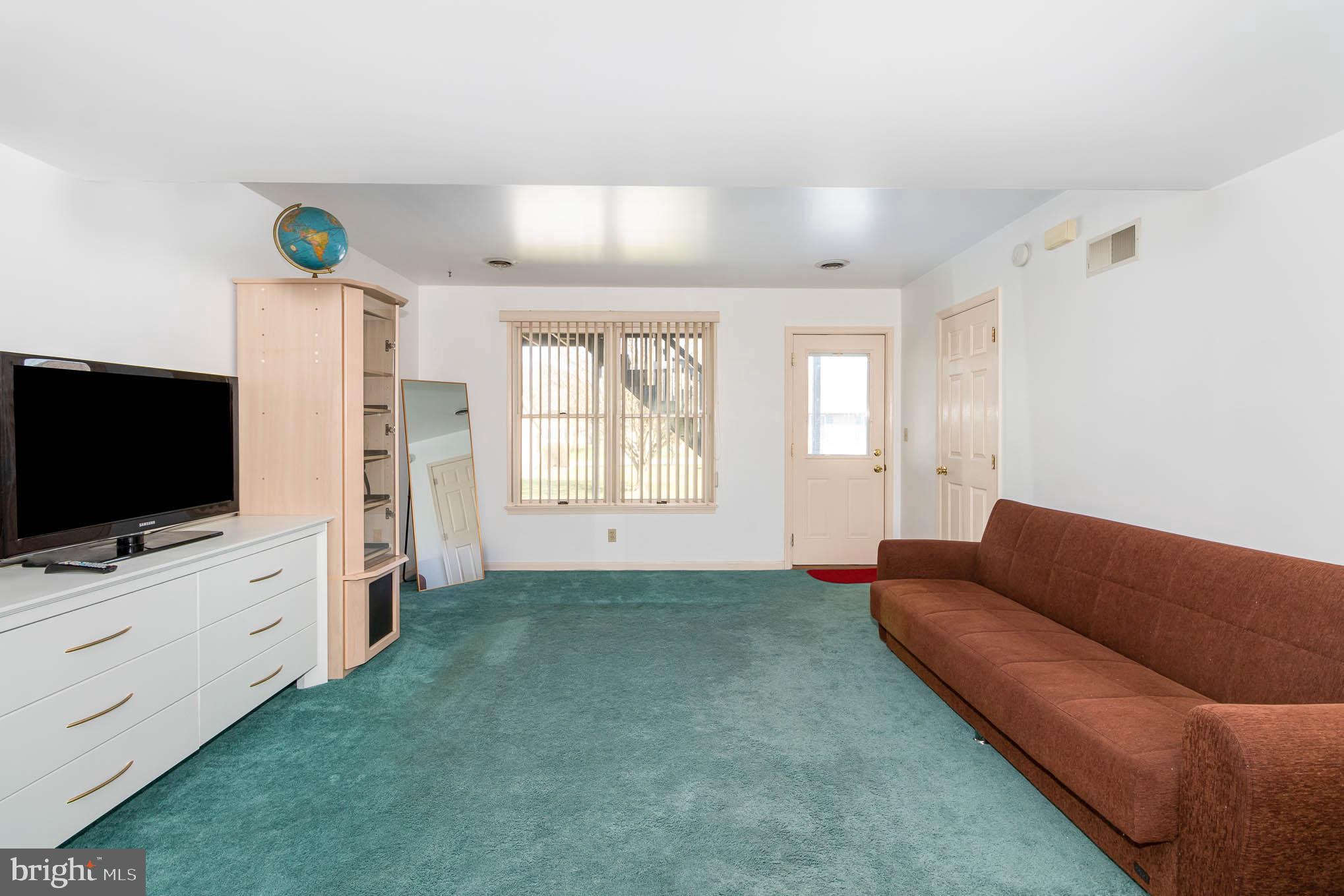 WOODRIDGE - Residential