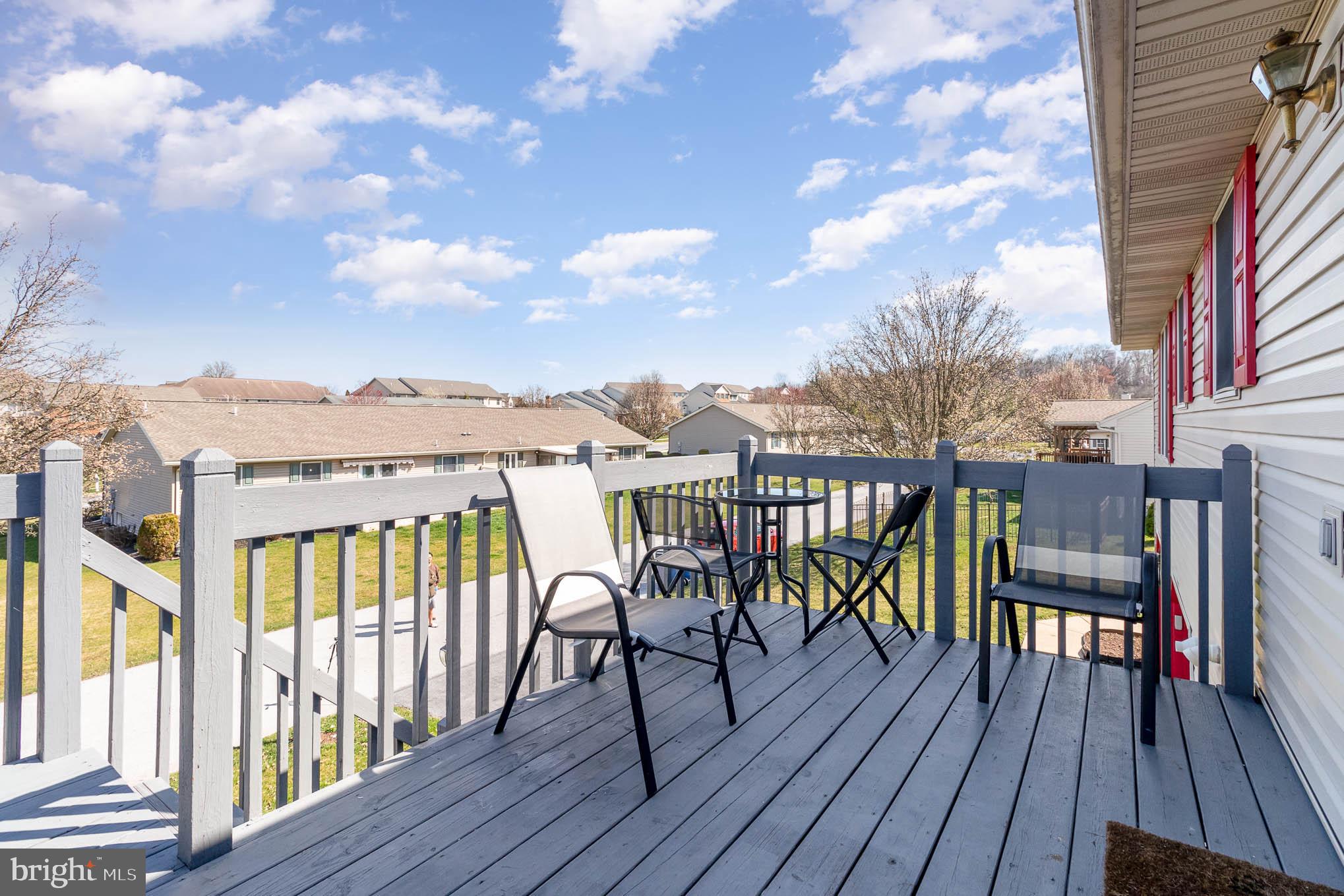 WOODRIDGE - Residential