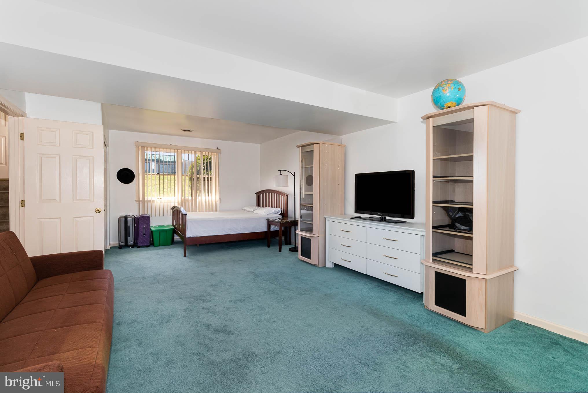 WOODRIDGE - Residential